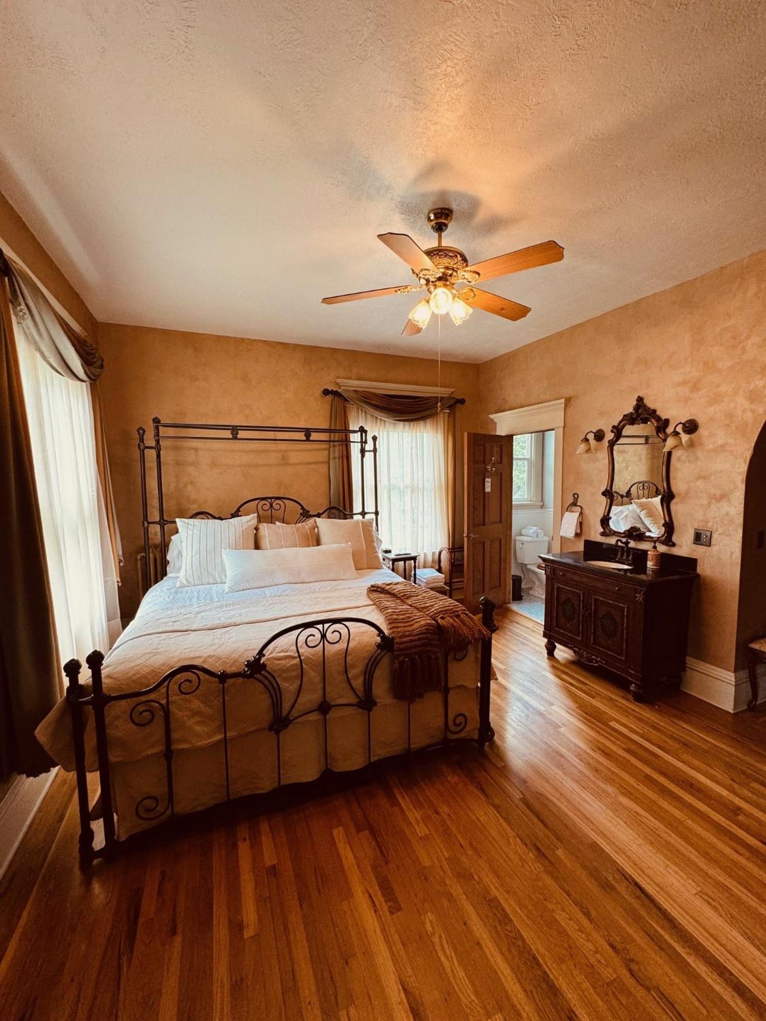 The Gibson Mansion Bed And Breakfast Missoula Eksteriør billede